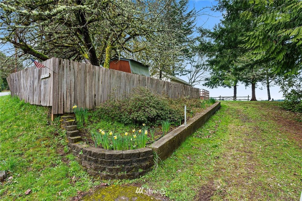 listing image 9362996186215