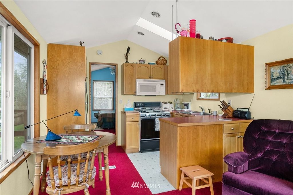 listing image 9362571126720