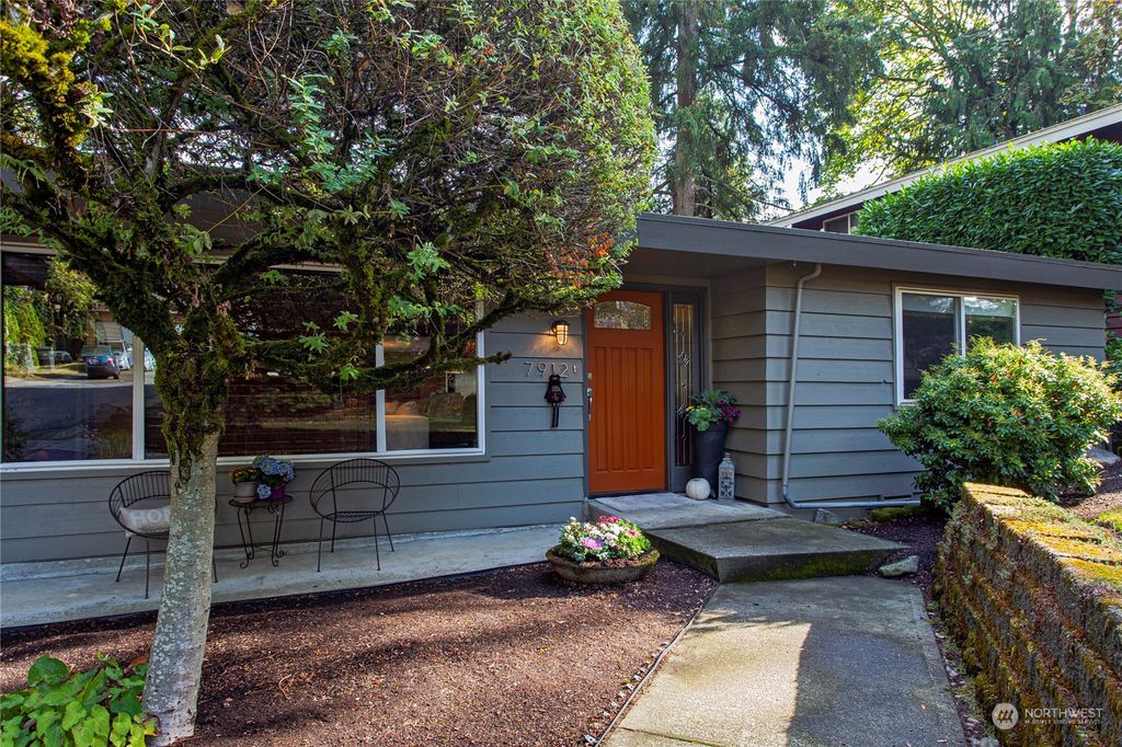 Photo of 7912 151st Avenue NE, Redmond, WA 98052 (MLS # 2061345)