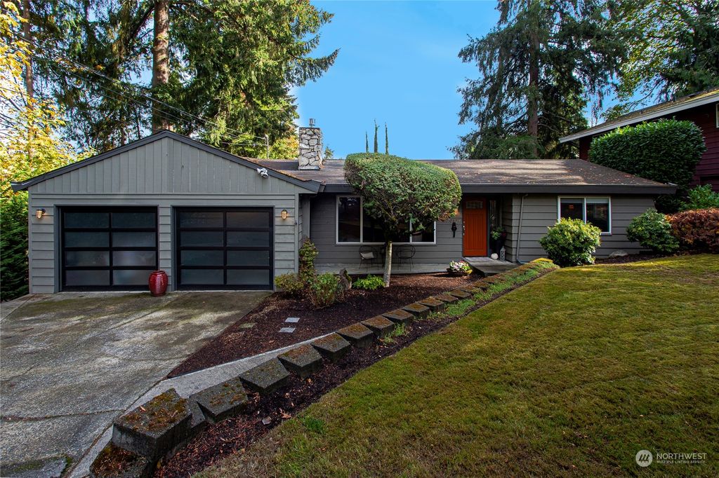 Photo of 7912 151st Avenue NE, Redmond, WA 98052 (MLS # 2061345)