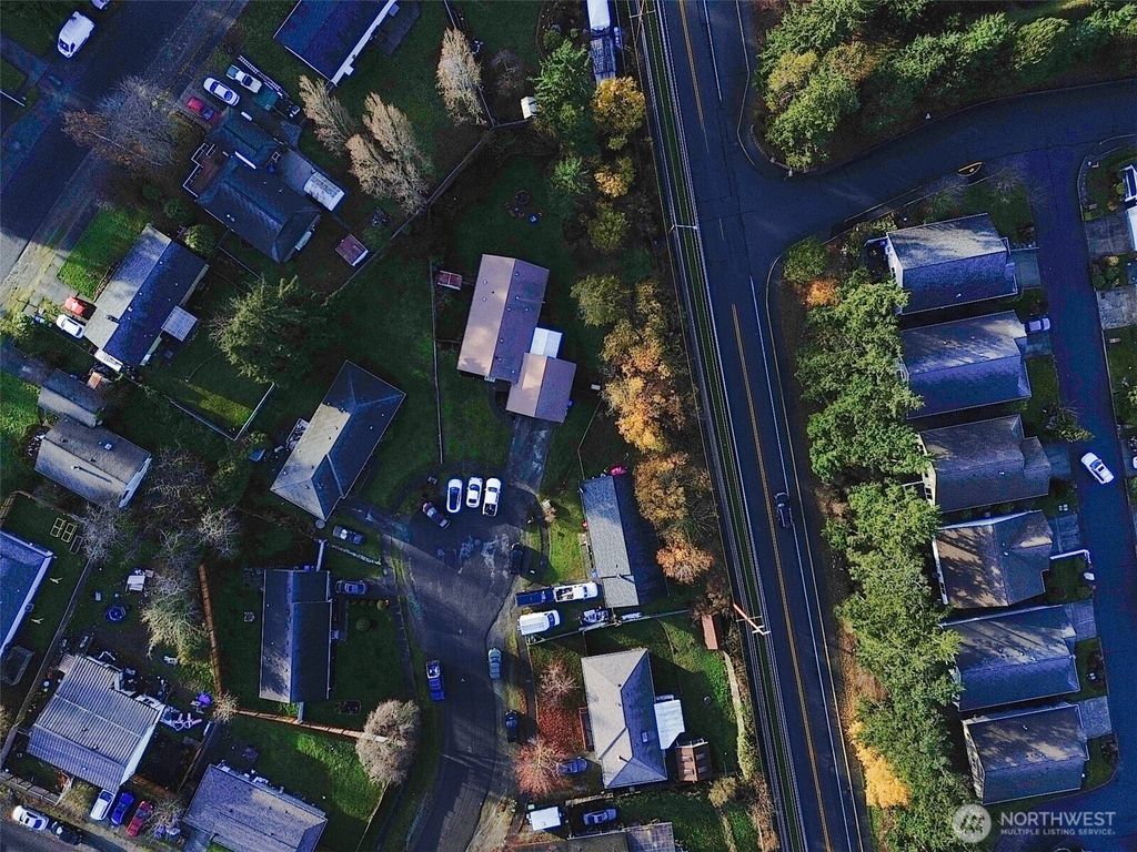 Photo of 388 NW 11th Court, Oak Harbor, WA 98277 (MLS # 2458603)