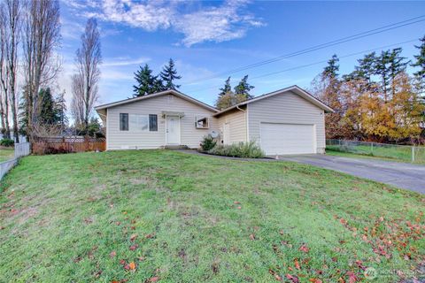 Photo of 388 NW 11th Court, Oak Harbor, WA 98277 (MLS # 2458603)