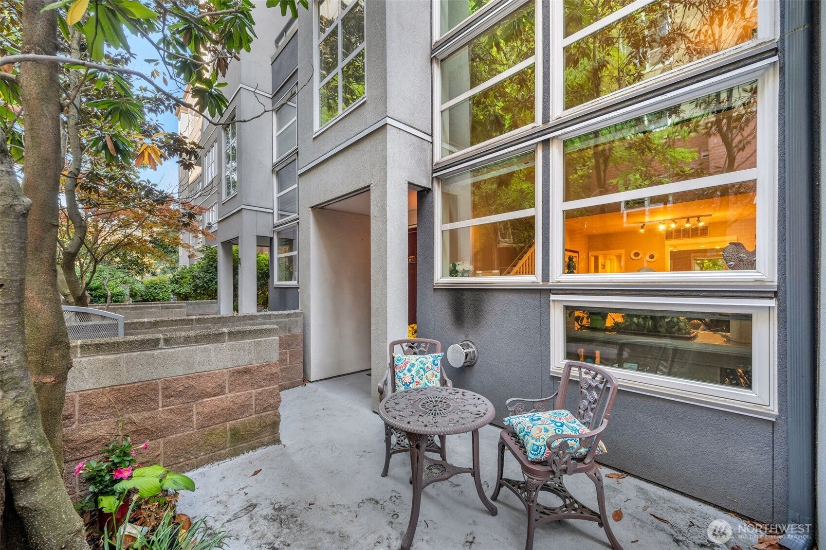 10042 Main Street 117