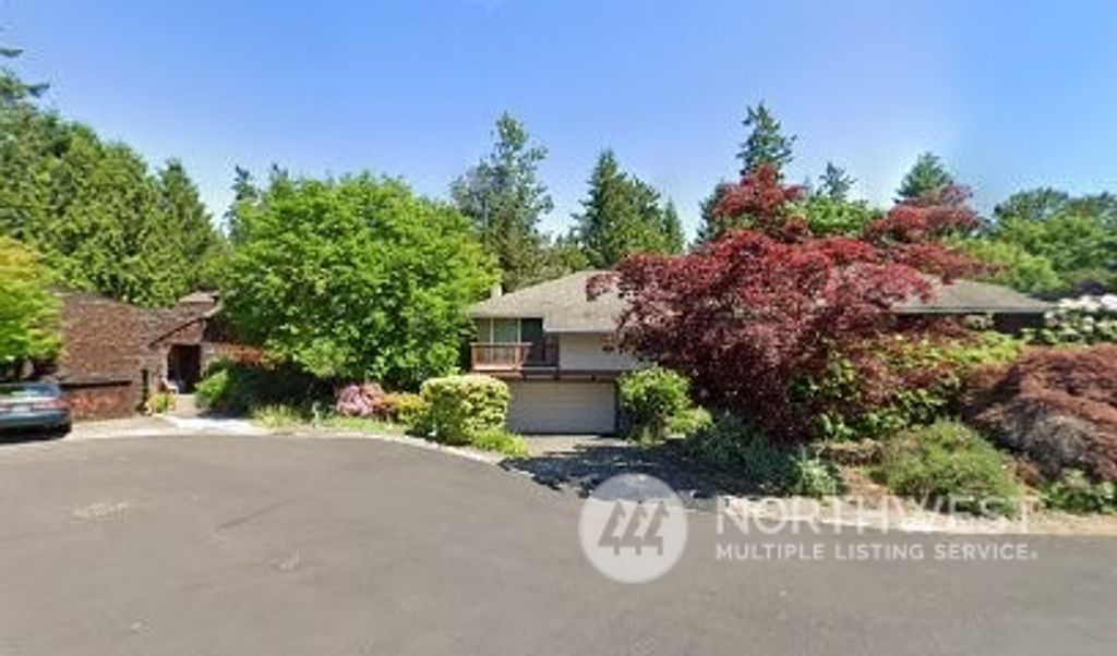 Photo of 2640 183rd Avenue NE, Redmond, WA 98052 (MLS # 2186341)