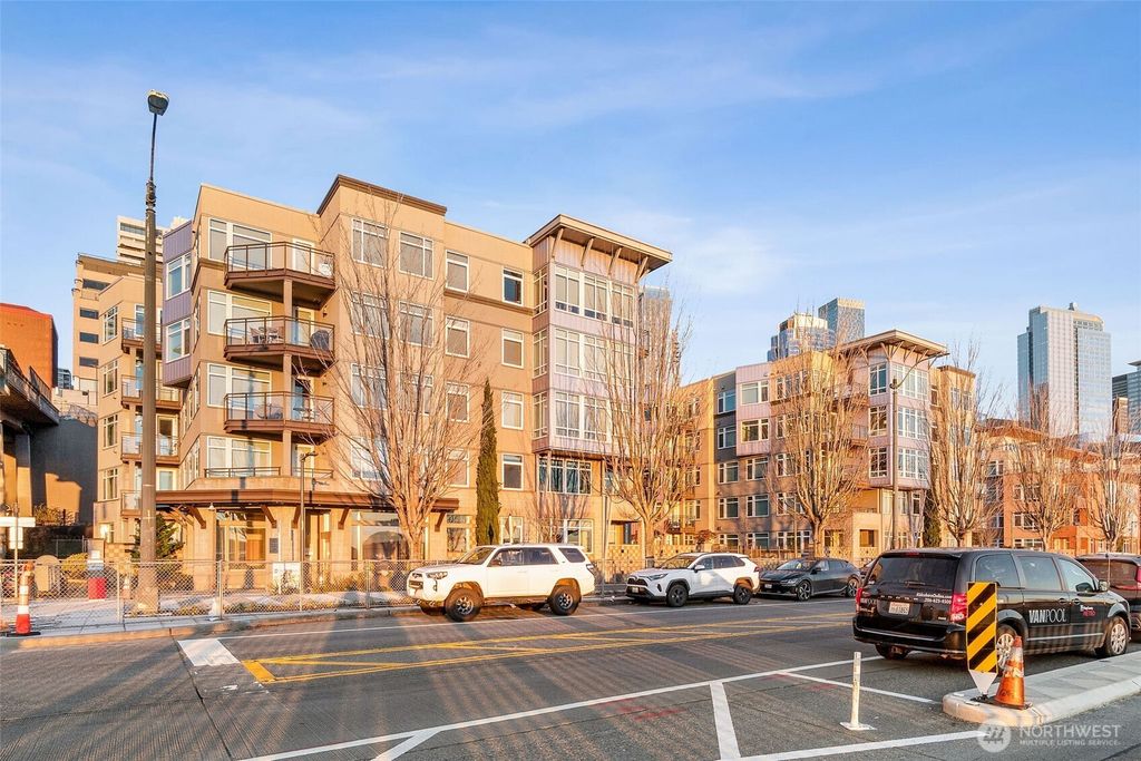 Photo of 2000 Alaskan Way #355, Seattle, WA 98121 (MLS # 2465348)