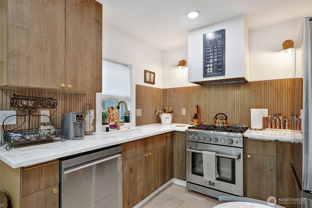 Photo of 7514 12th Avenue SW #B, Seattle, WA 98106 (MLS # 2482364)