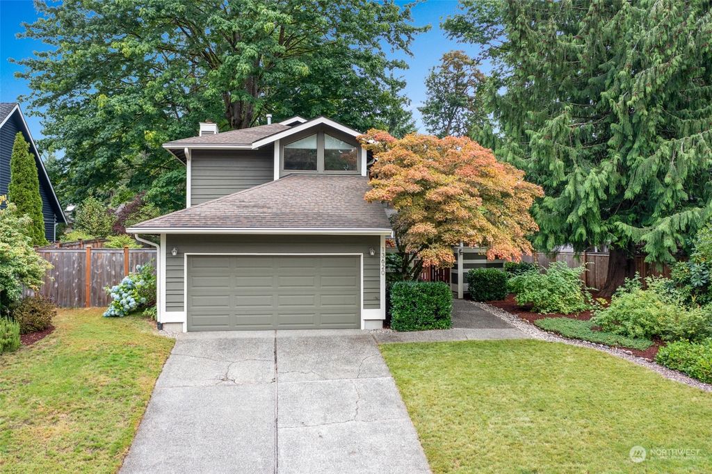 Photo of 13620 178th Avenue NE, Redmond, WA 98052 (MLS # 2148318)
