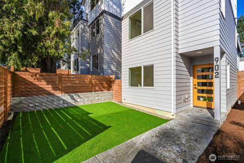 Photo of 902 N 107th Street, Seattle, WA 98133 (MLS # 2516636)