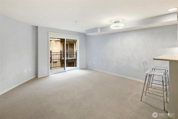 425 VINE ST APT 614, SEATTLE, WA 98121 - Image 7f9e2f4ccb1b544ad2ae72a443dc9ca9/611296152