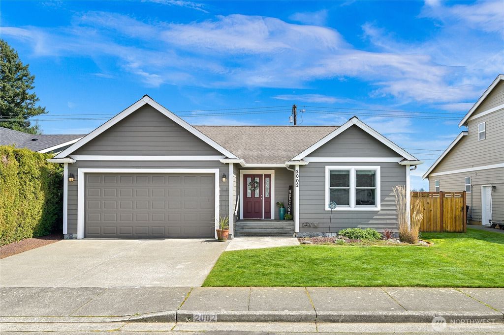 Photo of 2002 Heartland Drive, Lynden, WA 98264 (MLS # 2500166)