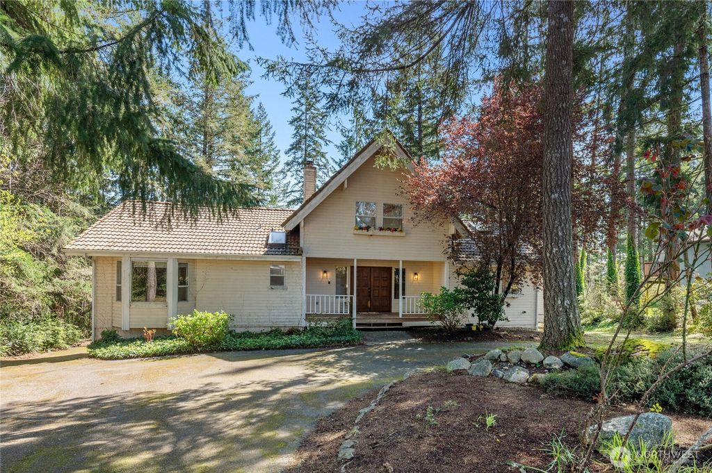 Photo of 30 E Rainier Drive, Allyn, WA 98524 (MLS # 2511403)