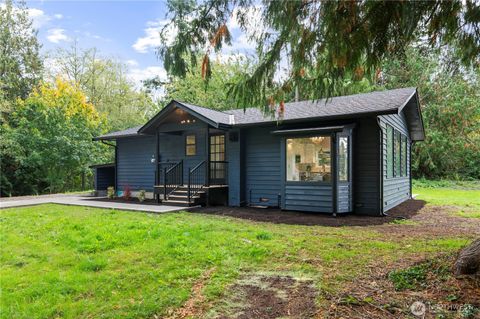 940 Hoppy Trail Way Camano Island WA 98282