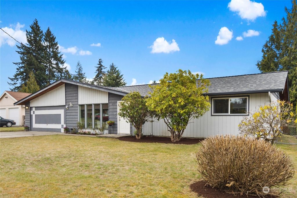 Photo of 6807 NE 2nd Place, Renton, WA 98059 (MLS # 2046728)