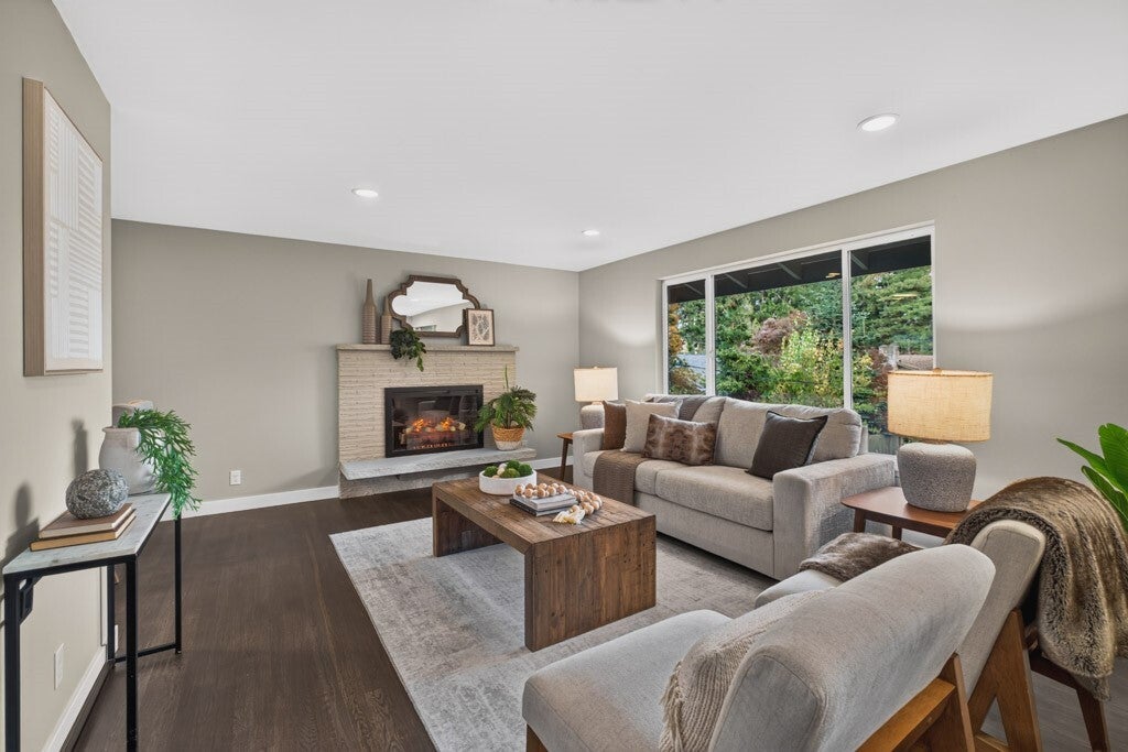Photo of 4905 SW 239th Street, Mountlake Terrace, WA 98043 (MLS # 2599139)