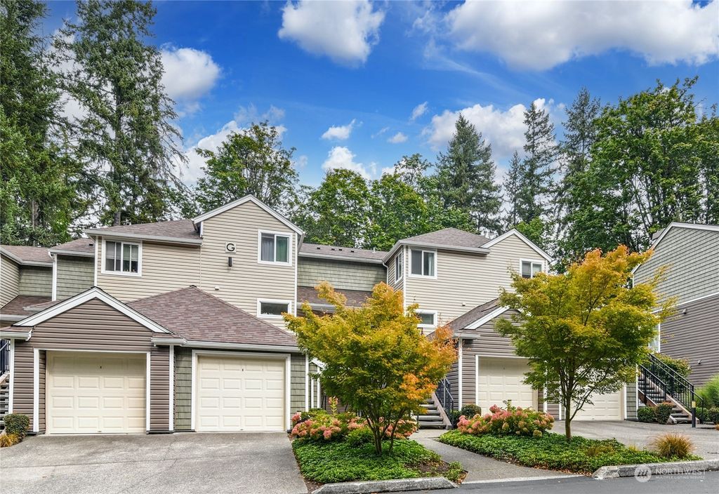 Photo of 5000 NW Village Park Drive #G241, Issaquah, WA 98027 (MLS # 2162111)