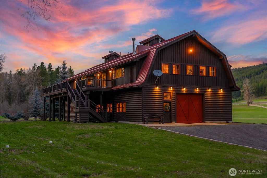 Photo of 3431 Teanaway Road, Cle Elum, WA 98922 (MLS # 2518203)