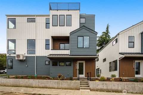 Photo of 7403 Dayton Avenue N, Seattle, WA 98103 (MLS # 2520006)