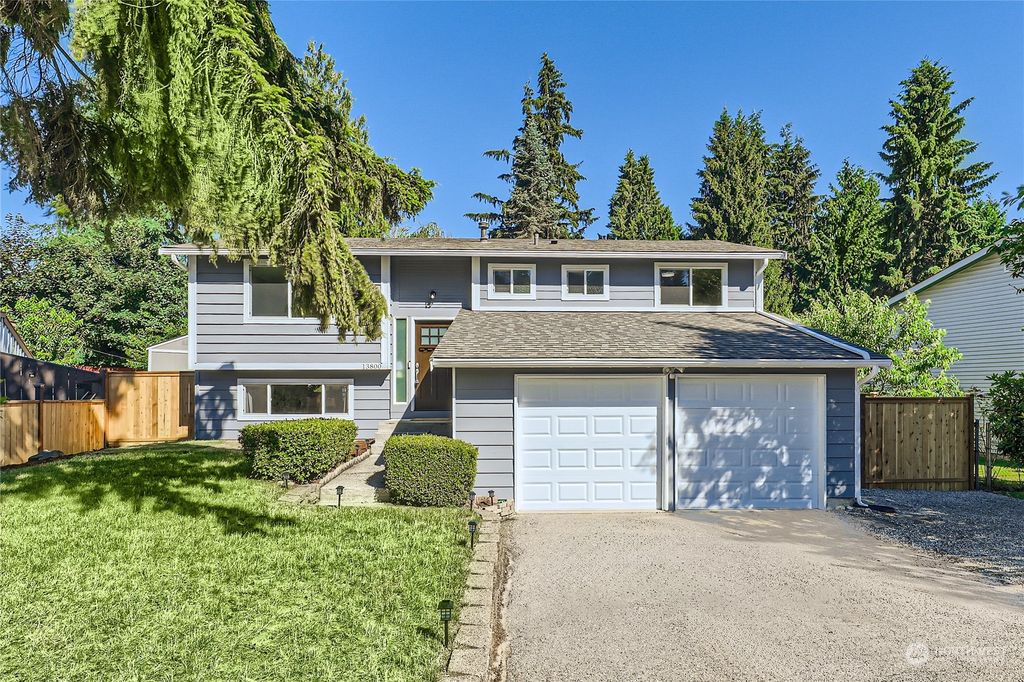 Photo of 13800 121st Avenue NE, Kirkland, WA 98034 (MLS # 2262862)