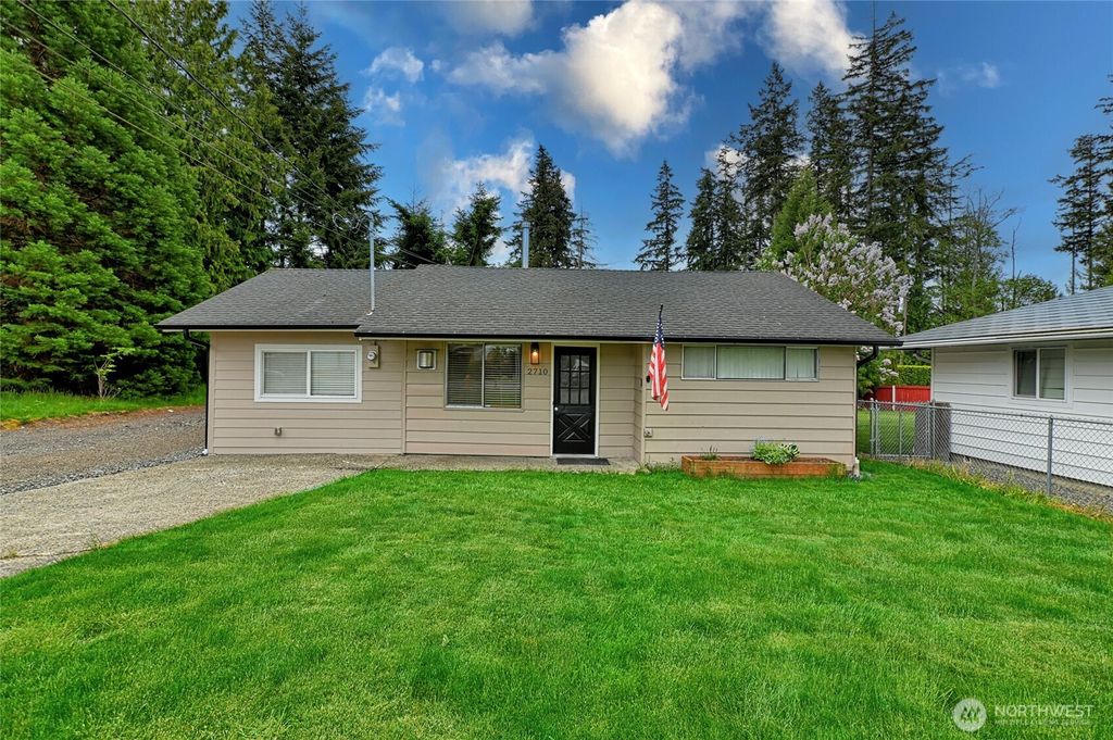 Photo of 2710 122nd Street SW, Everett, WA 98204 (MLS # 2377039)