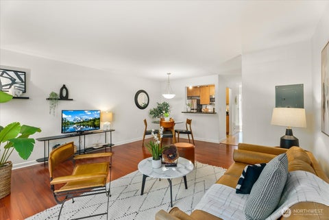 Photo of 513 142nd Avenue SE #72, Bellevue, WA 98007 (MLS # 2546291)