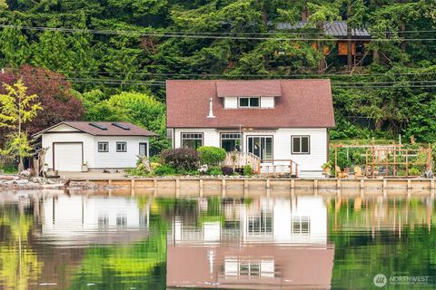 Photo of 22113 Dockton Road SW, Vashon, WA 98070 (MLS # 2510126)