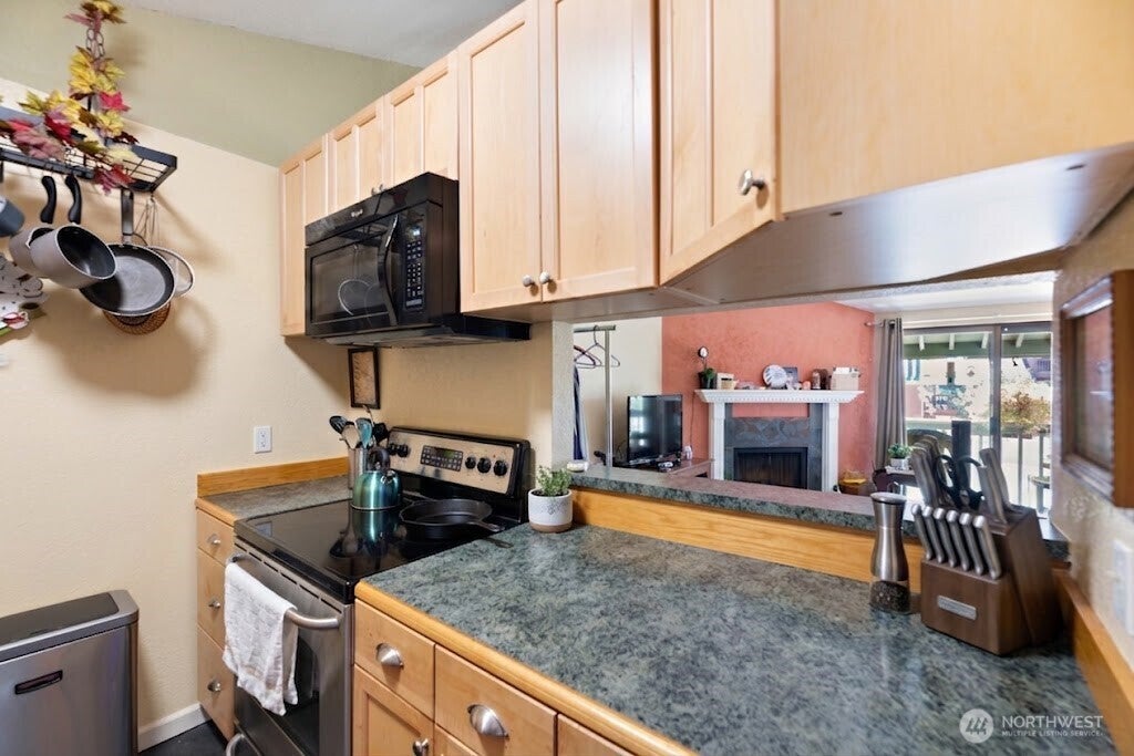 3430 I Street NE J 202