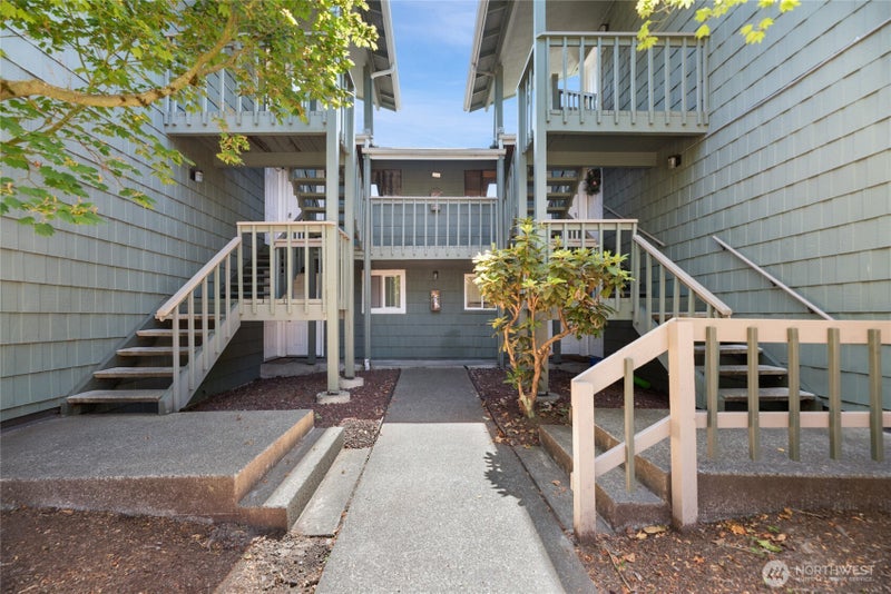 3430 I Street NE J 202