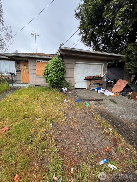 3239 S Thompson Tacoma WA 98418