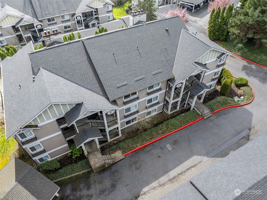 Photo of 11305 NE 128th Street #C103, Kirkland, WA 98034 (MLS # 2214148)