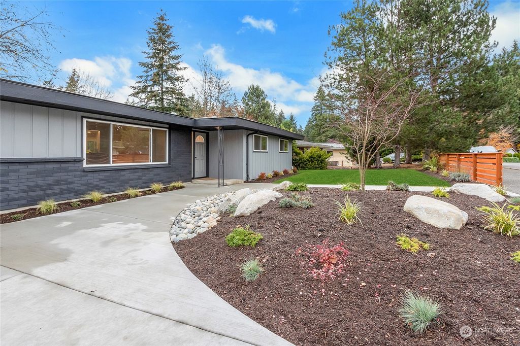Photo of 13826 SE 142nd Street, Renton, WA 98059 (MLS # 2310664)
