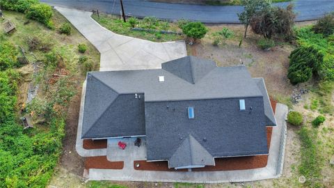 A home in Chehalis