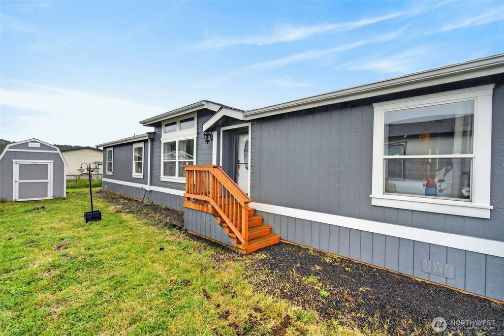 Photo of 171 Nix Lane, Centralia, WA 98531 (MLS # 2525166)