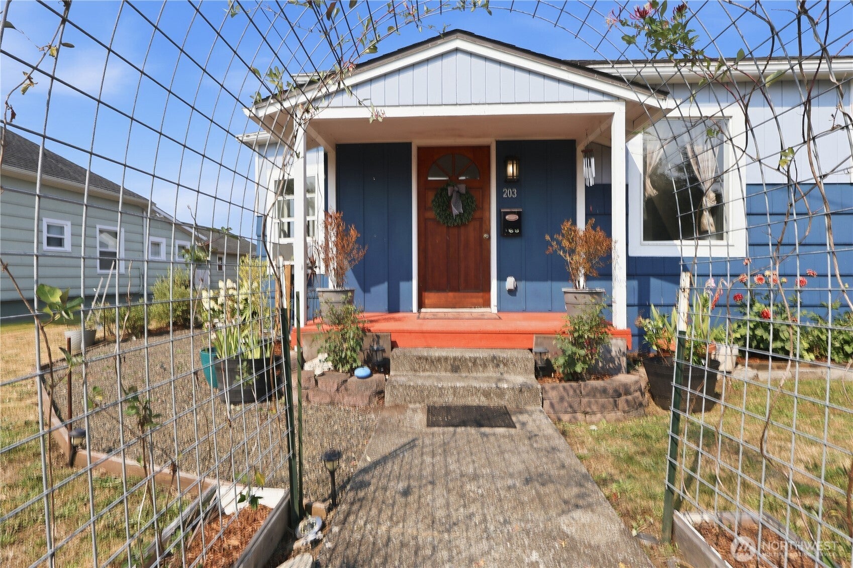 203 S Academy Street