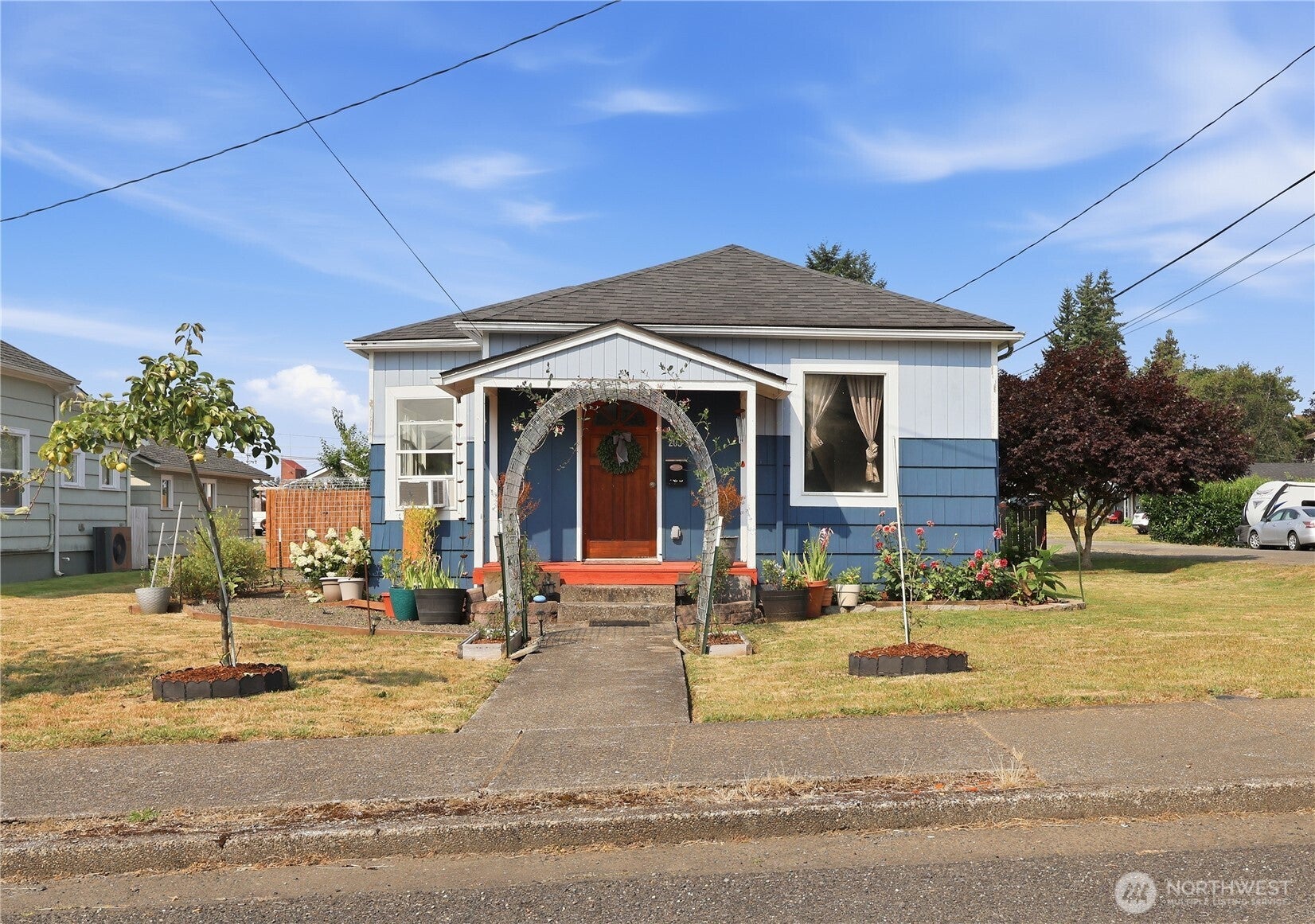 203 S Academy Street