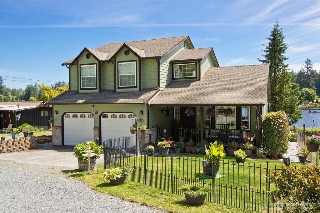 Photo of 32421 Whitman Lake Drive E, Graham, WA 98338 (MLS # 2539854)