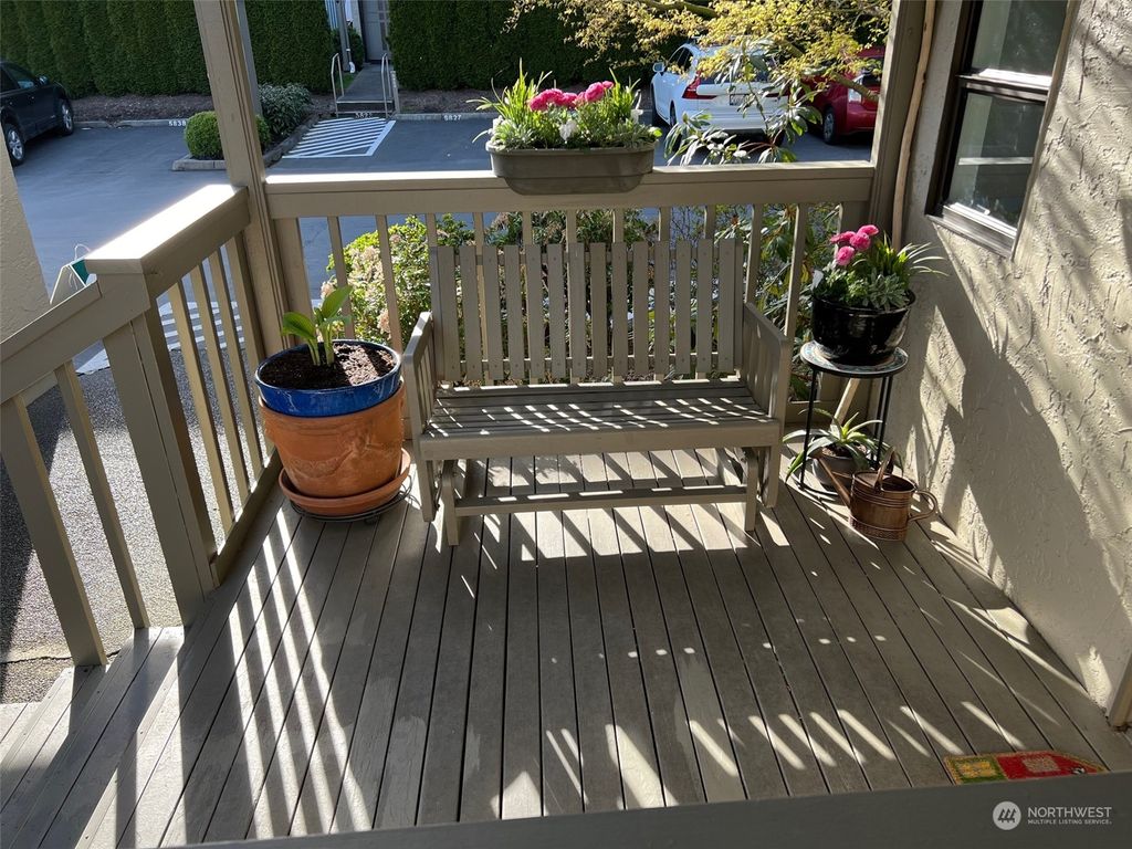 Photo of 5838 NE Park Point Drive #F405, Seattle, WA 98115 (MLS # 2213860)