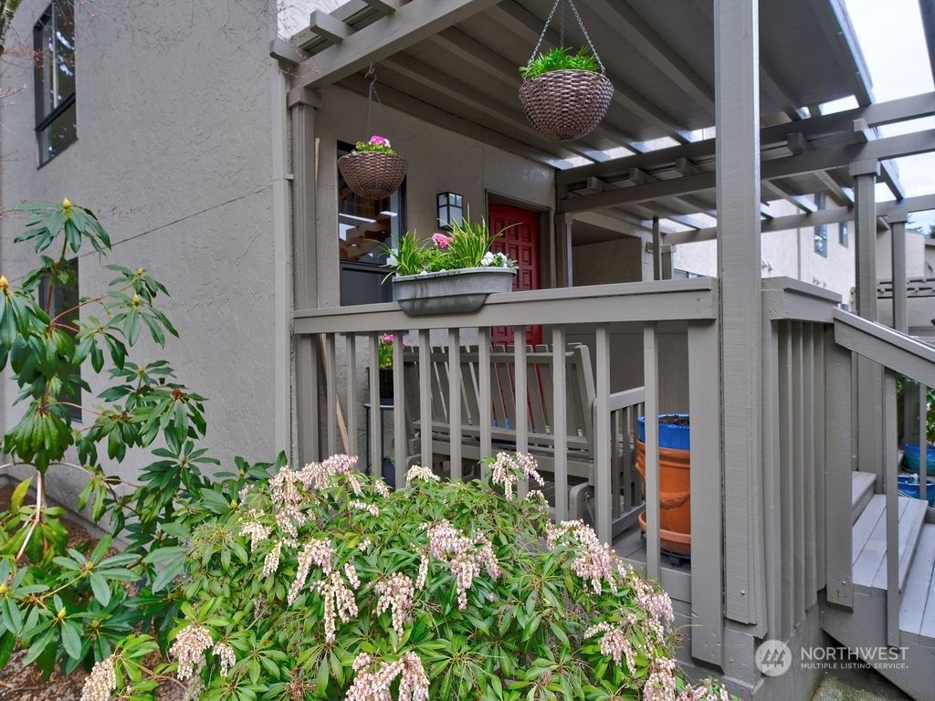 Photo of 5838 NE Park Point Drive #F405, Seattle, WA 98115 (MLS # 2213860)