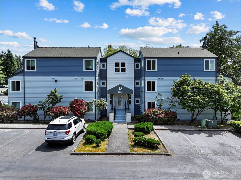 Photo of 20320 Bothell-Everett Highway #D204, Bothell, WA 98012 (MLS # 2389972)