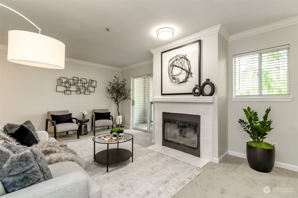 Photo of 33020 10th Avenue SW #A-304, Federal Way, WA 98023 (MLS # 2216841)