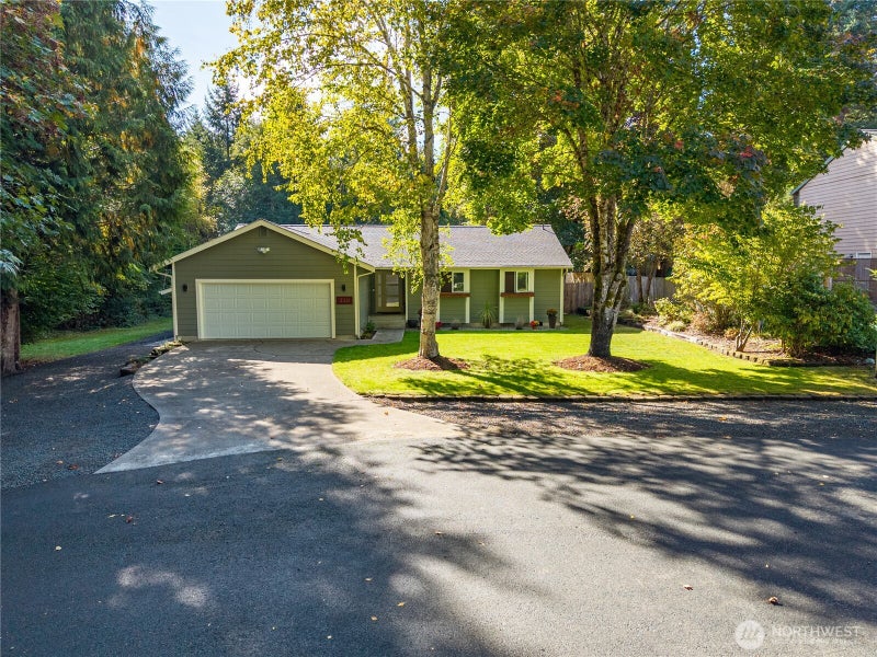 320 SE Shadowood Drive