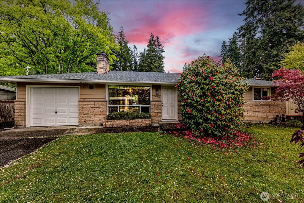 Photo of 17525 60th Avenue W, Lynnwood, WA 98037 (MLS # 2368916)