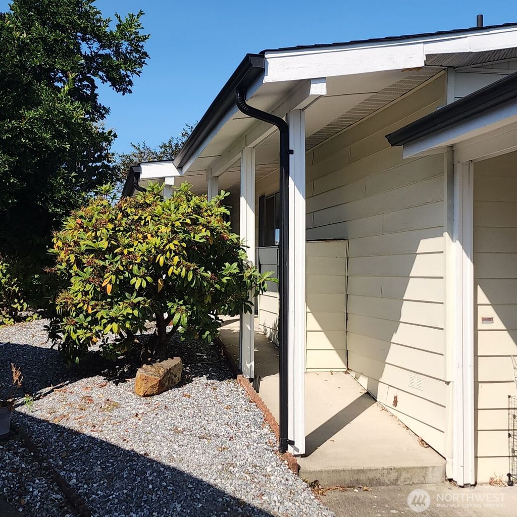 Photo of 1402 22nd Street NE #235, Auburn, WA 98002 (MLS # 2424080)