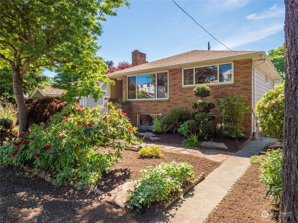 Photo of 8523 17th Avenue NW, Seattle, WA 98117 (MLS # 2126092)