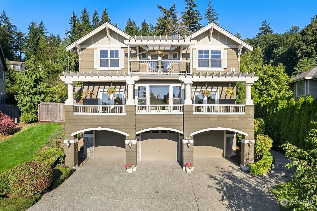 Photo of 16761 SE 63rd Place, Bellevue, WA 98006 (MLS # 2263545)