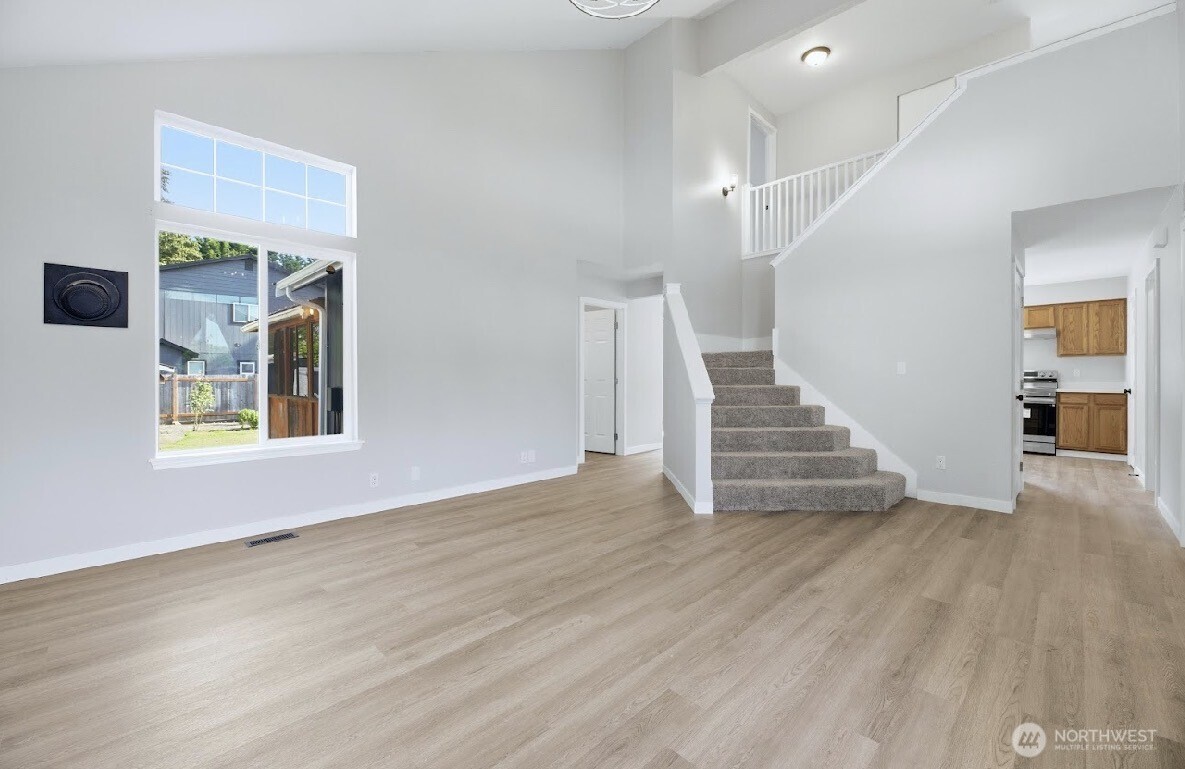 313 E 52nd Street