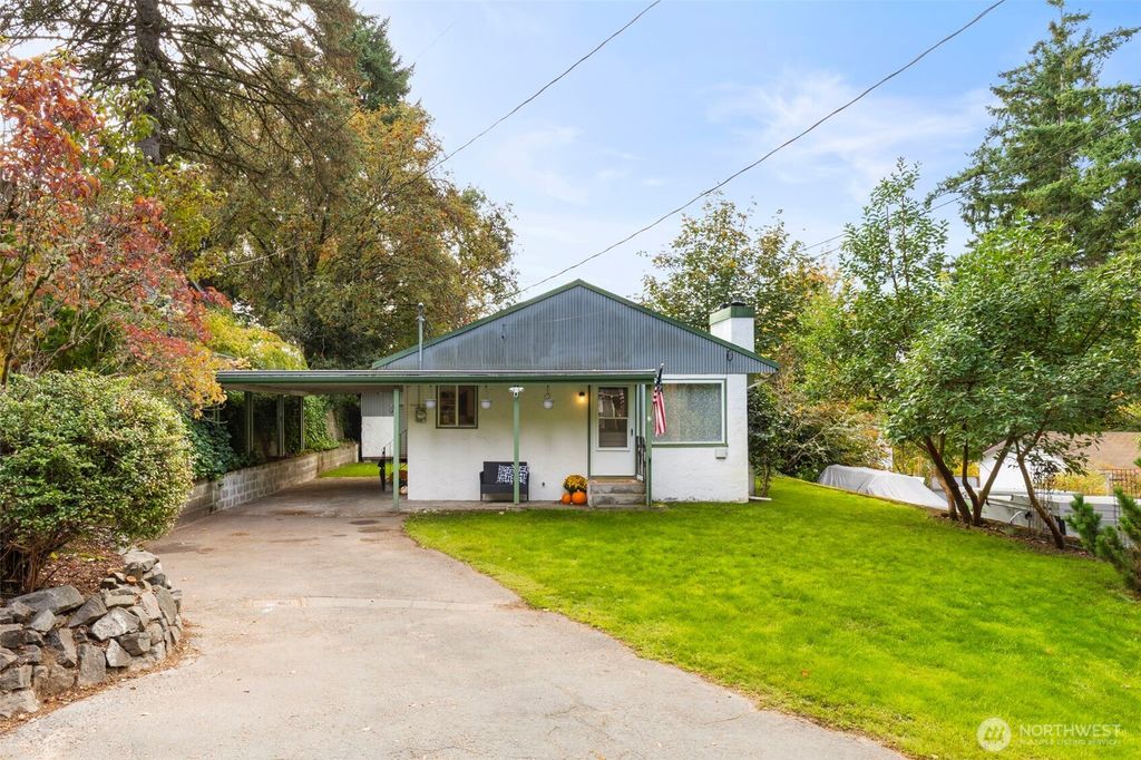 Photo of 3201 17th Street, Bremerton, WA 98312 (MLS # 2446650)