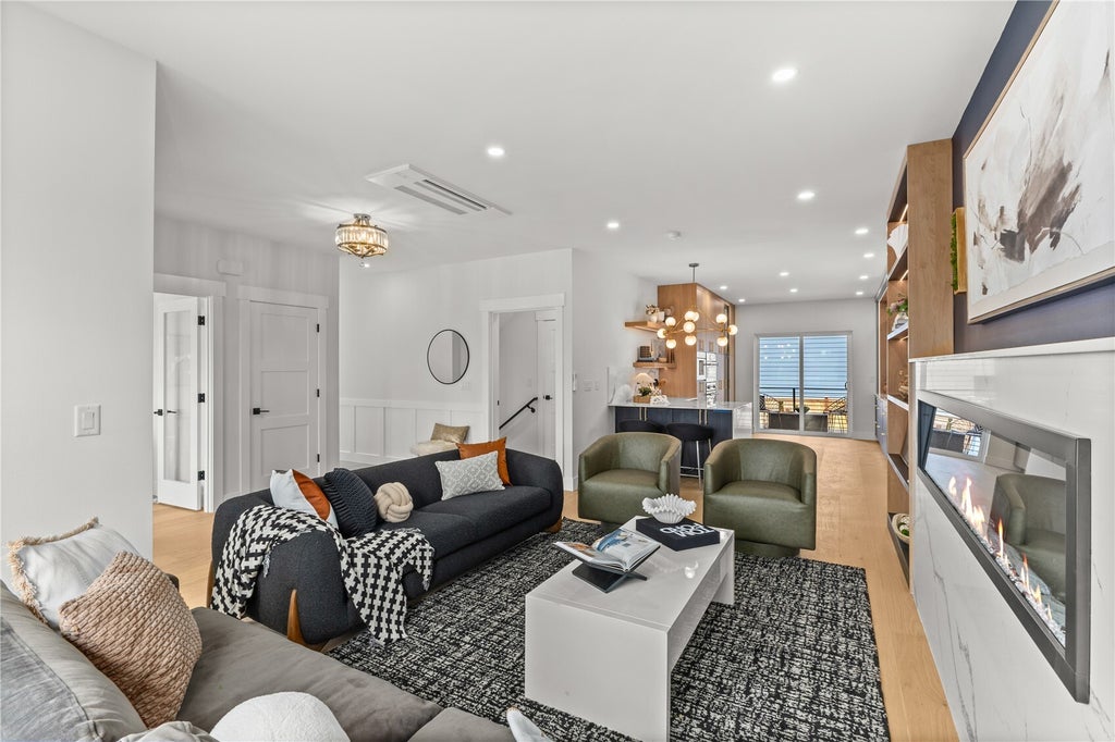 Photo of 9535 Dayton Avenue N, Seattle, WA 98103 (MLS # 2596349)