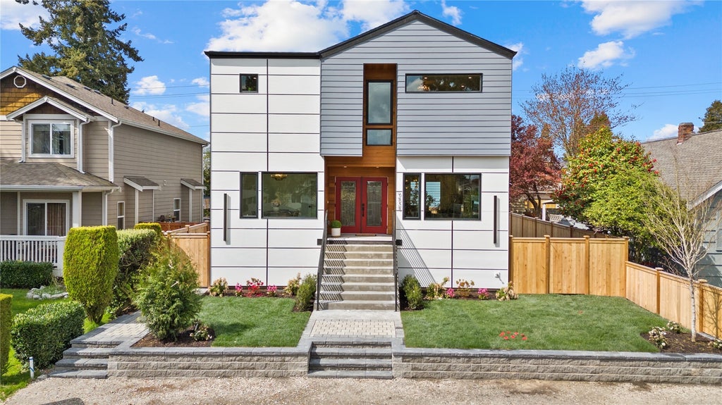 Photo of 9535 Dayton Avenue N, Seattle, WA 98103 (MLS # 2596349)