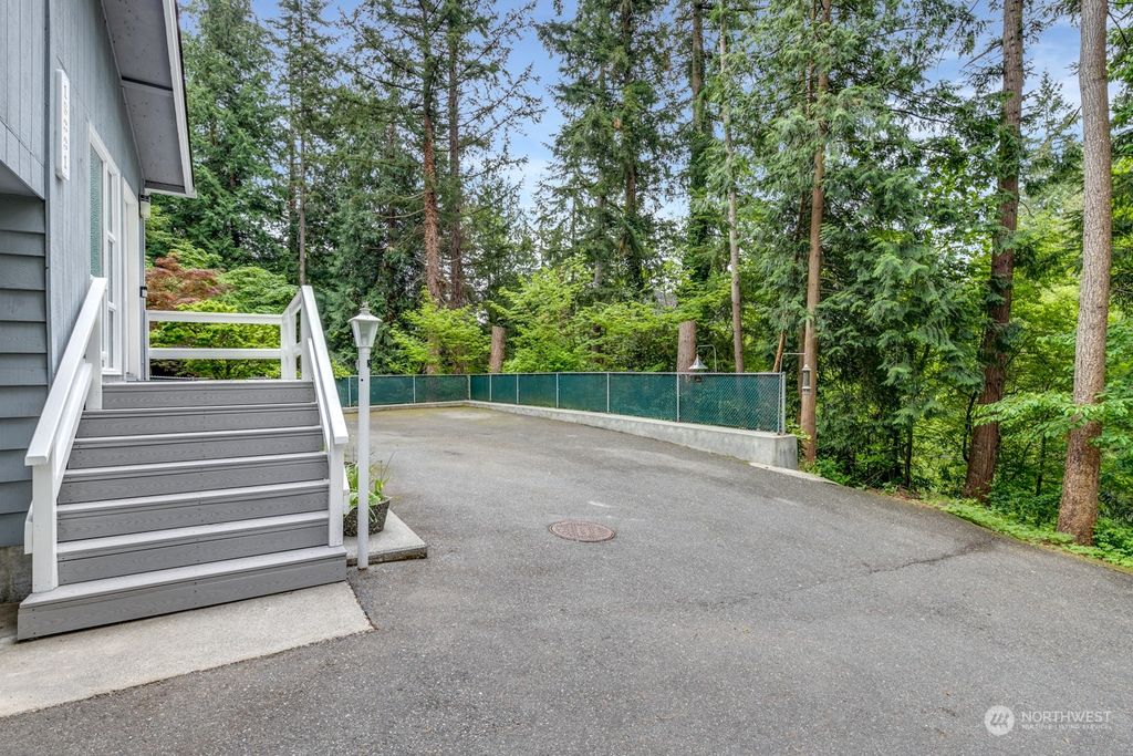 Photo of 18331 Butternut Road, Lynnwood, WA 98037 (MLS # 2064658)