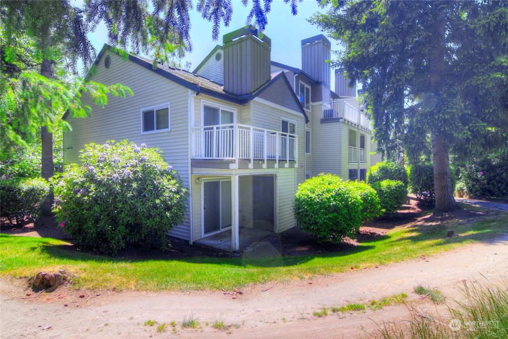 Photo of 12303 Harbour Pointe Boulevard #FF207, Mukilteo, WA 98275 (MLS # 2076749)